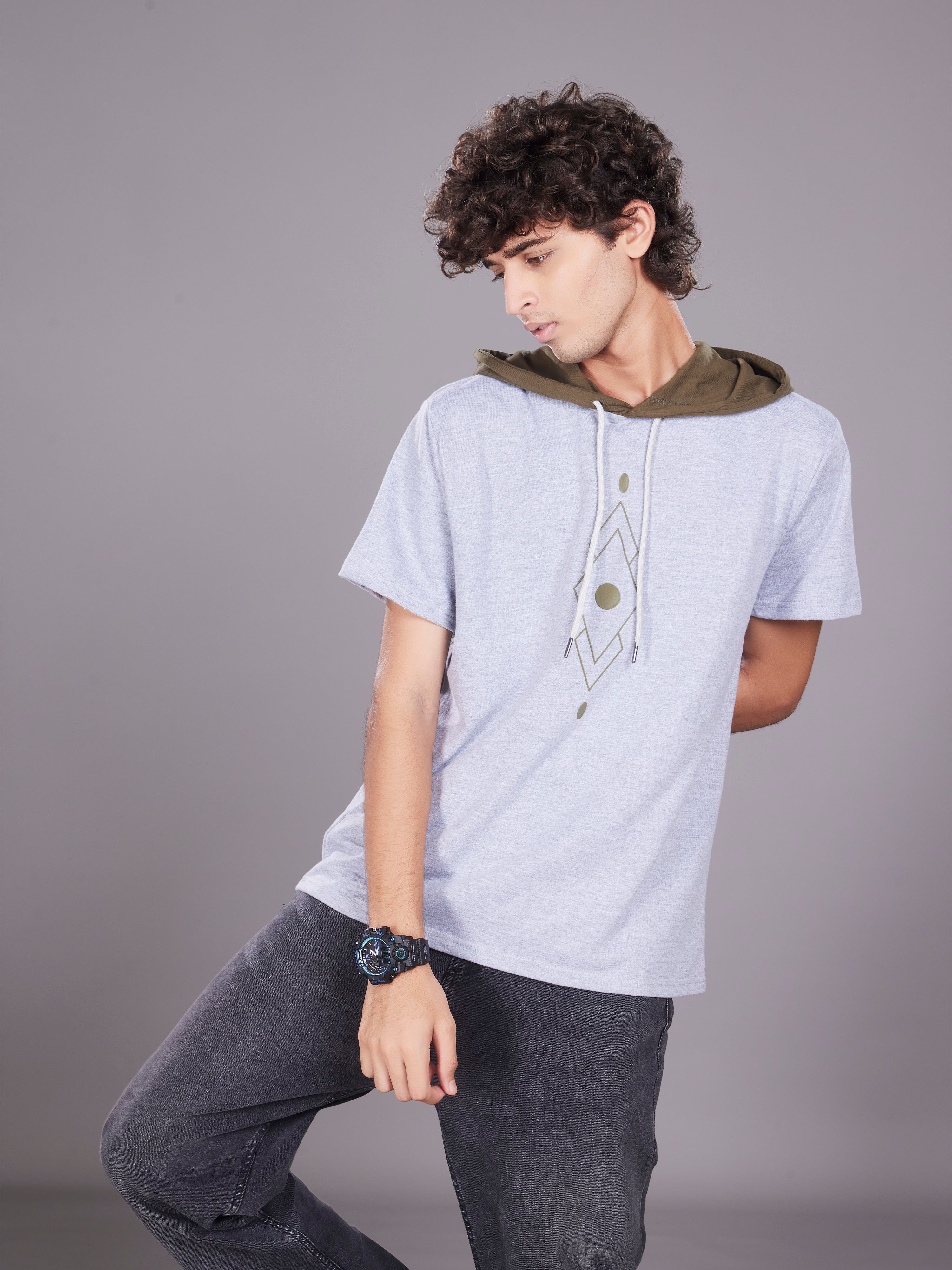 T-shirt with hoodie -olive