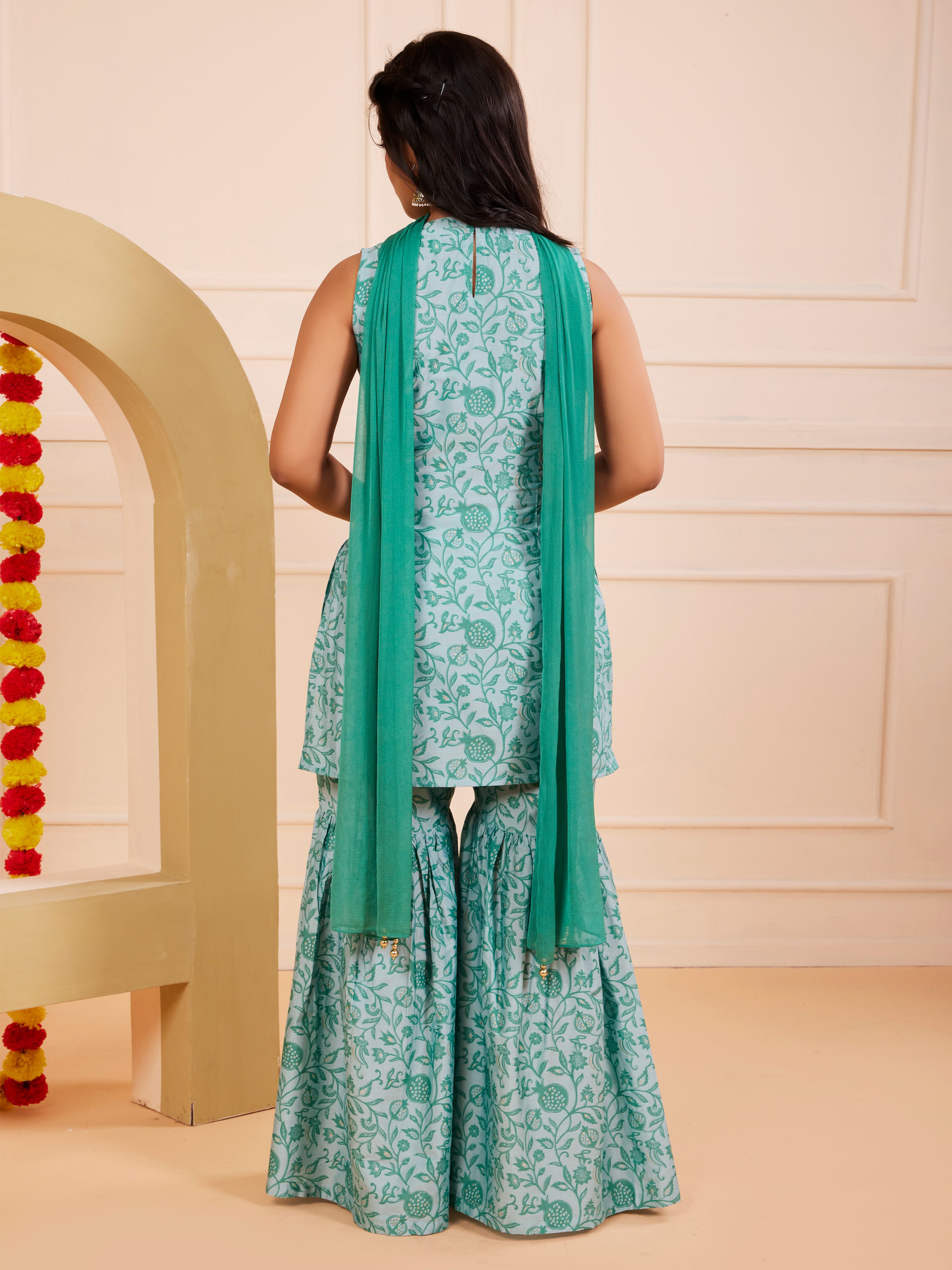 Girls Ethnic Floral Kurta and Gharara Set – Green