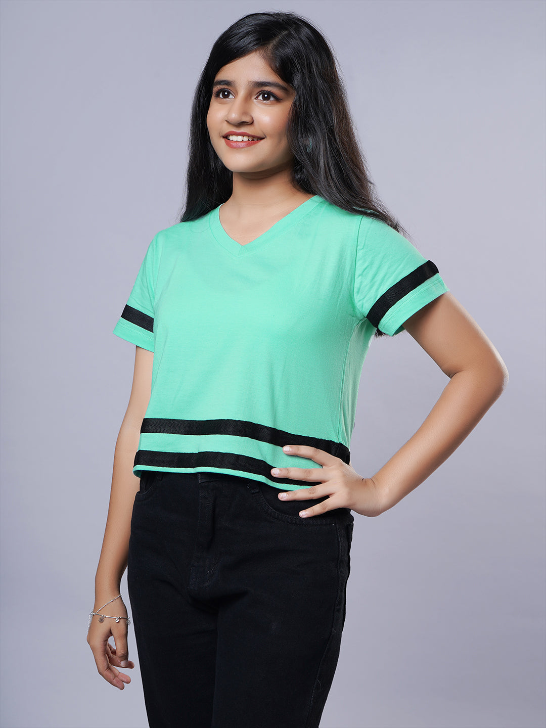 Girls crop T-shirt-Tape at waist-Mint