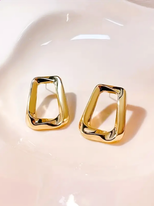 Girls Simple Geometric Hoop Stud Earrings (Gold)