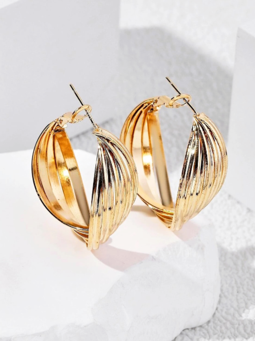 Girls Twisted Hoop Earrings (Gold)