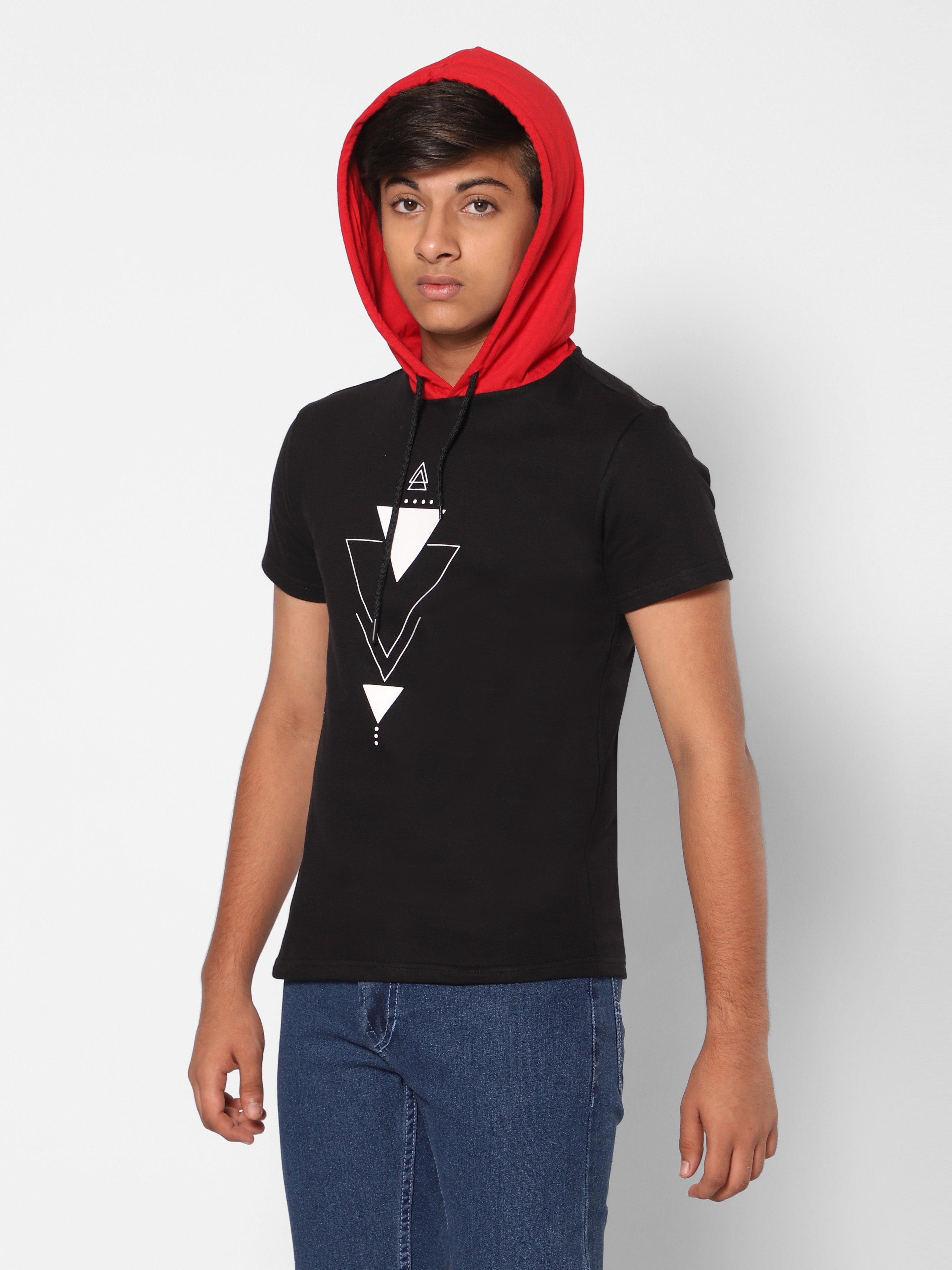 TeenTrums Regular Boys Fashion T-shirt with hoodie - Geometric art - Black & Red