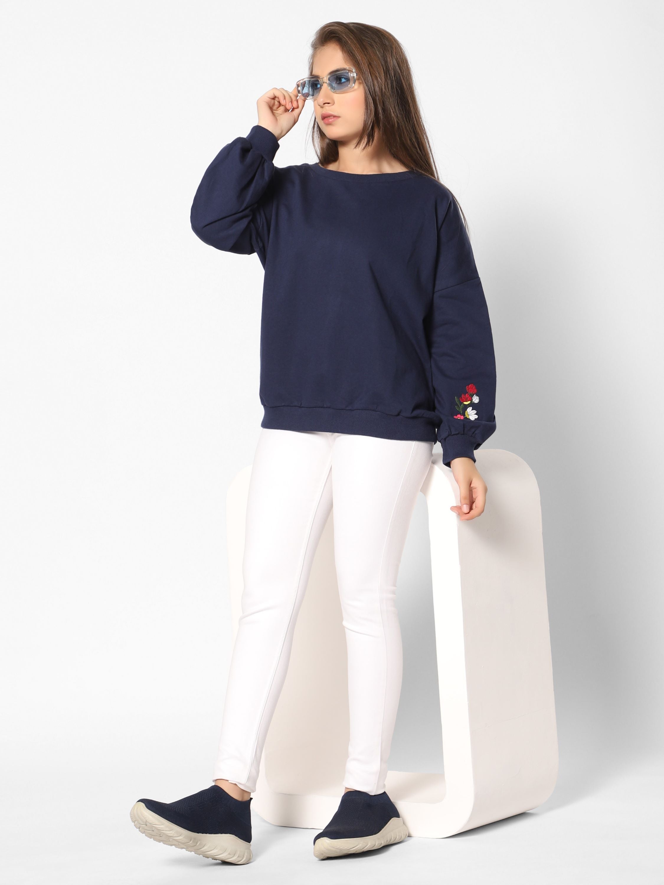 Sweat top-flower on sleeves - Navy