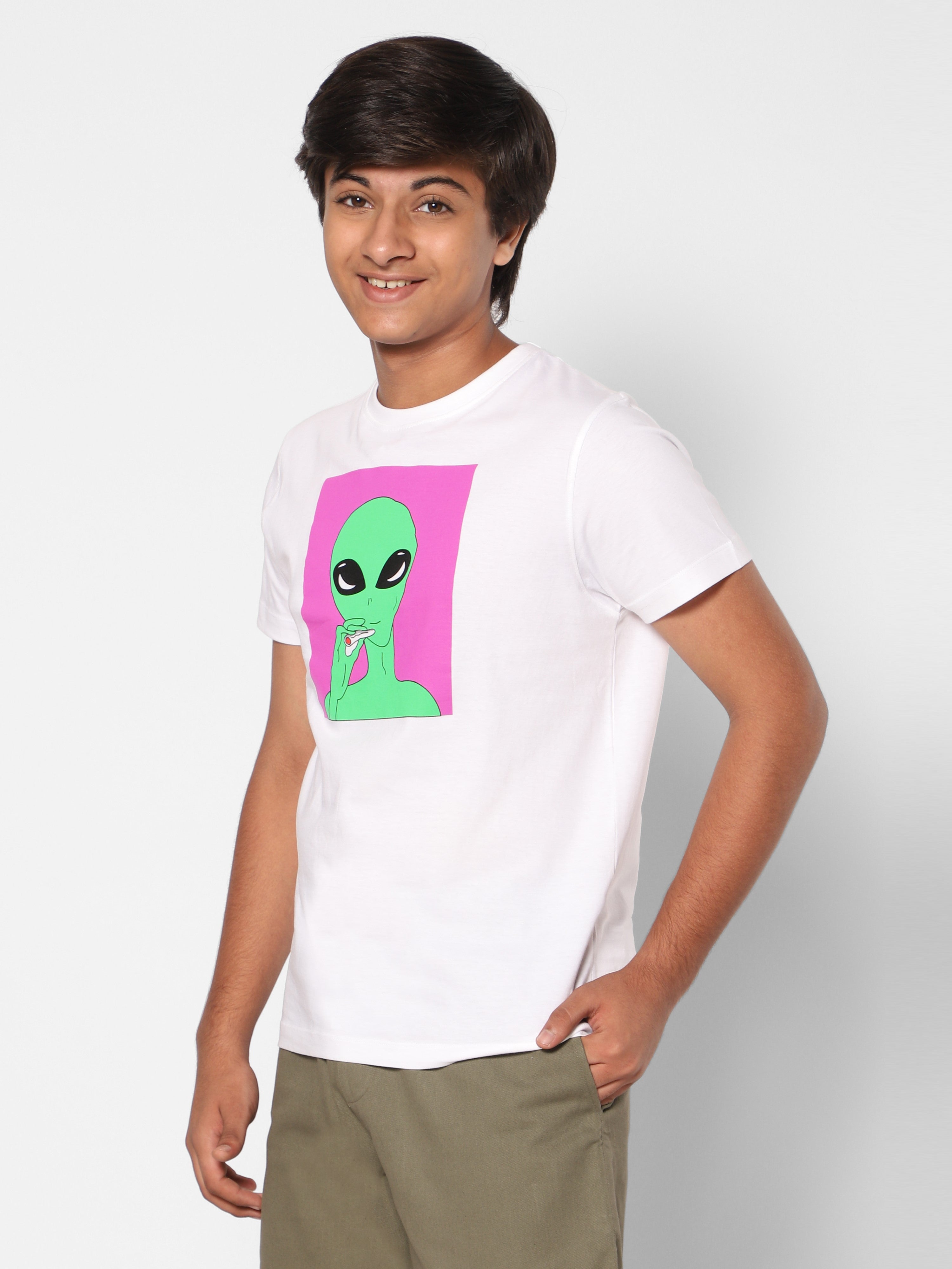 TeenTrums Unisex Graphic T-shirt- Alien Art -White