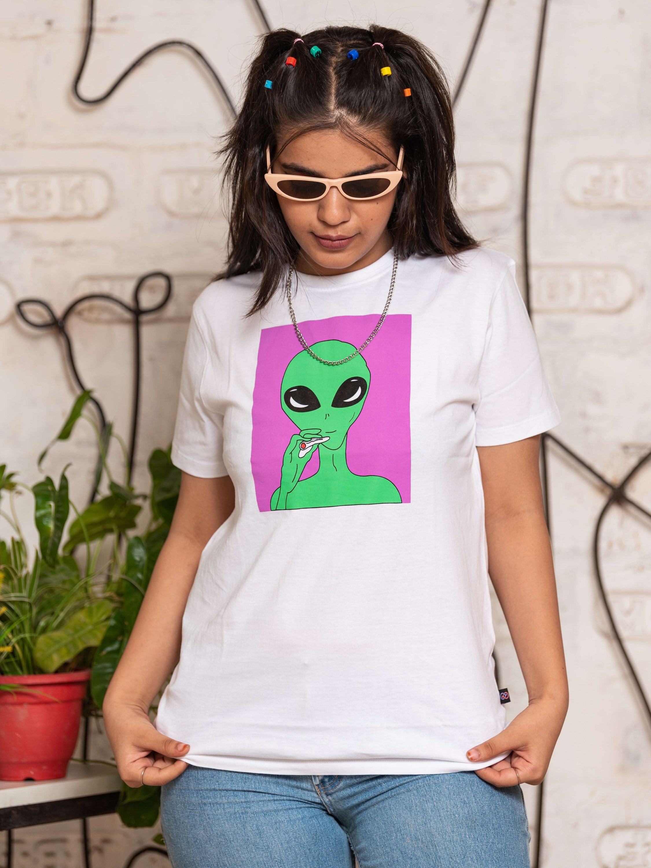 TeenTrums Unisex Graphic T-shirt- Alien Art -White