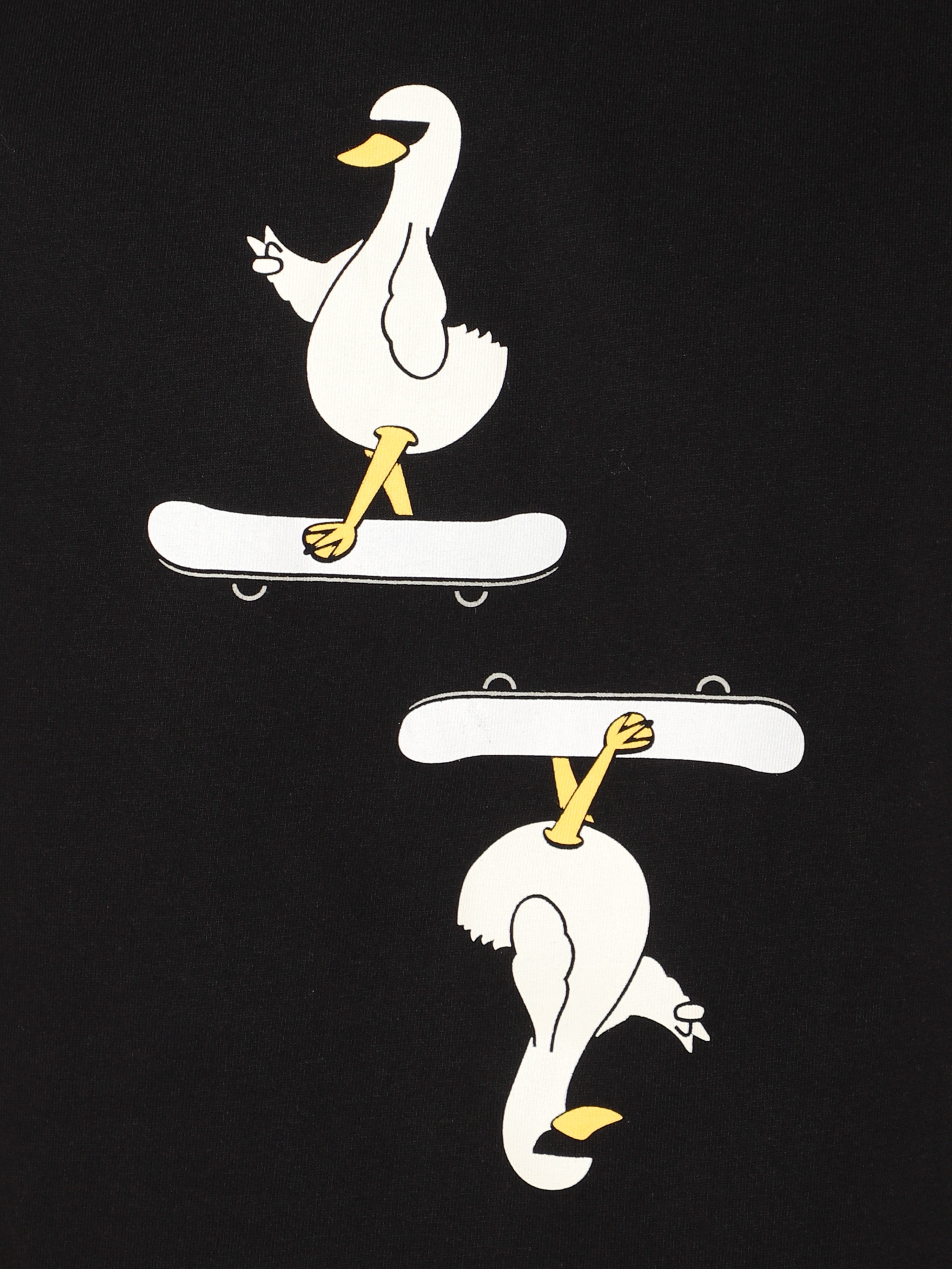 TeenTrums Unisex graphic T-shirt - Duck on skateboard - Black