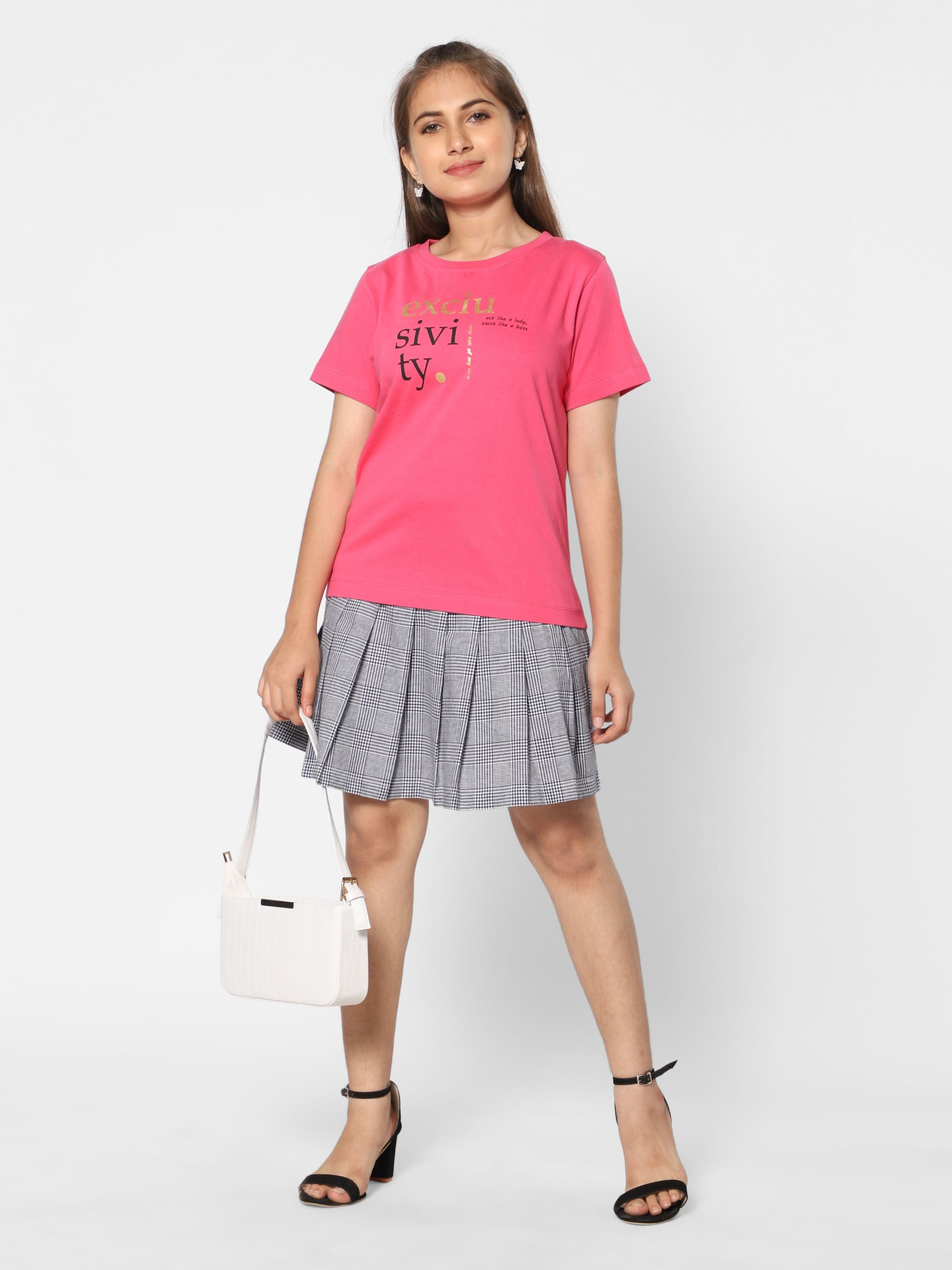 TeenTrums Girls Statement T-shirt - Exclusivity - Dark Pink